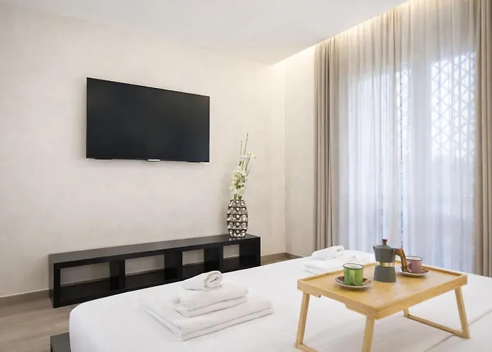 Luxury In Steps From Metro A Cornelia