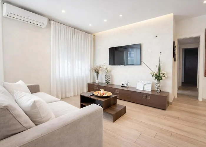 Luxury In Steps From Metro A Cornelia Rom