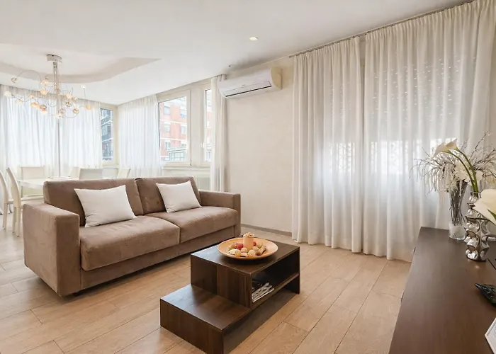 Apartment Luxury In Steps From Metro A Cornelia *